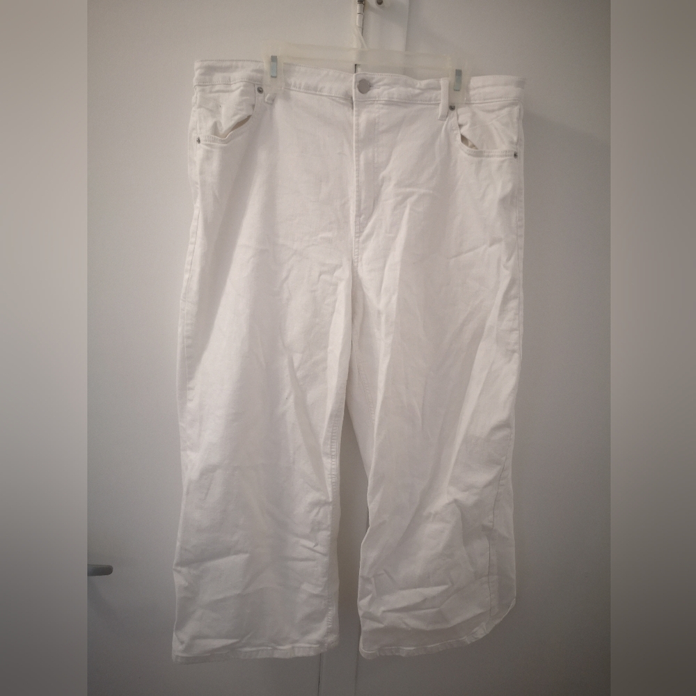 Reitmans white wide leg jeans high rise